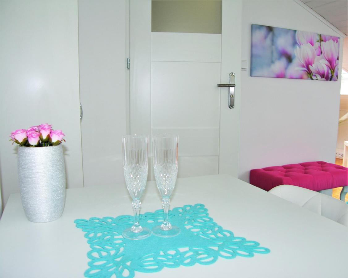 Kaliny Apartamenty Wanny Z Hydromasazem Chorzów Esterno foto