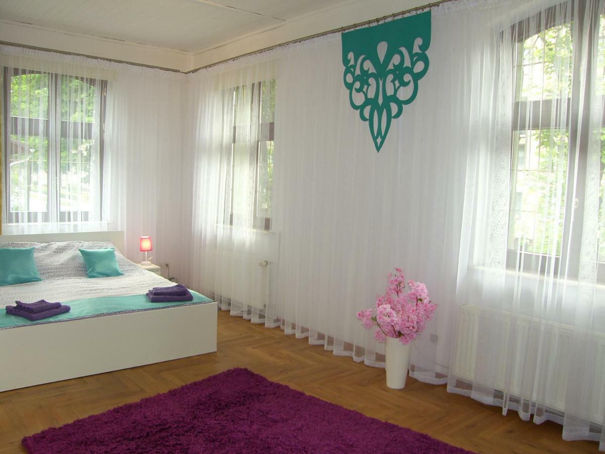 Kaliny Apartamenty Wanny Z Hydromasazem Chorzów Esterno foto